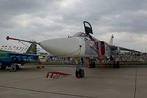 Су-24, `основа ударной составляющей фронтовой авиации ВВС РФ и Украины`