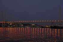 Мост через Золотой Рог ночью