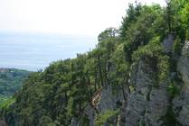 Сочи Орлиные скалы над Агурскии ущельем Полуденный склон